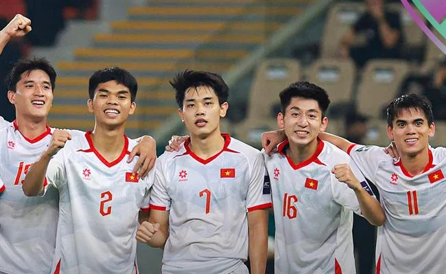 Hỗ trợ trò chuyện trực tuyến 24/7